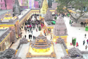 Kashi vishwanath Temple corridor